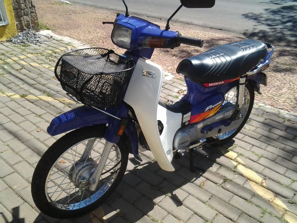 confira todos os detalhes desta moto